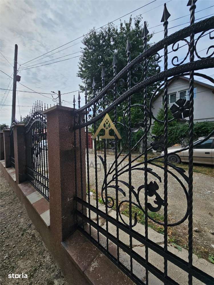 VILA DE VANZARE BACAU  P+E+M (de locuit si birou , clinica, notarriat, - Imagine principală: 5/20