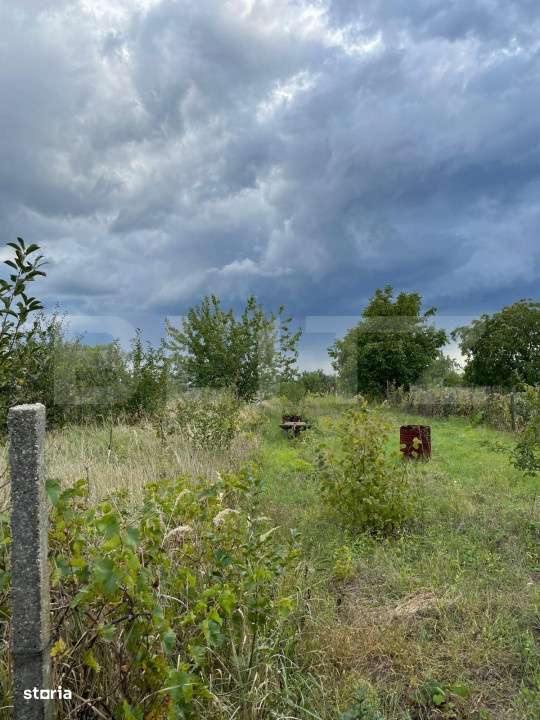 Casa si teren de 2368 mp , Zona Calea Bucuresti - Imagine principală: 5/7