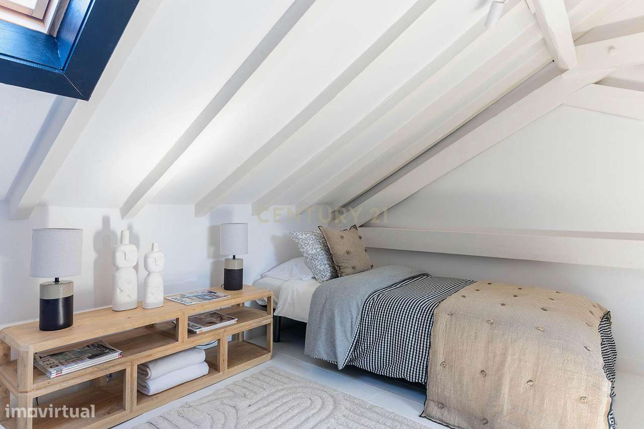 MORADIA ATÍPICA EM  AZAMBUJA - 7 ASSOALHADAS-52