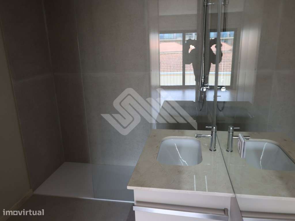 Apartamento T1 com Vista Panorâmica - Rotunda da Boavista / Casa da...-10