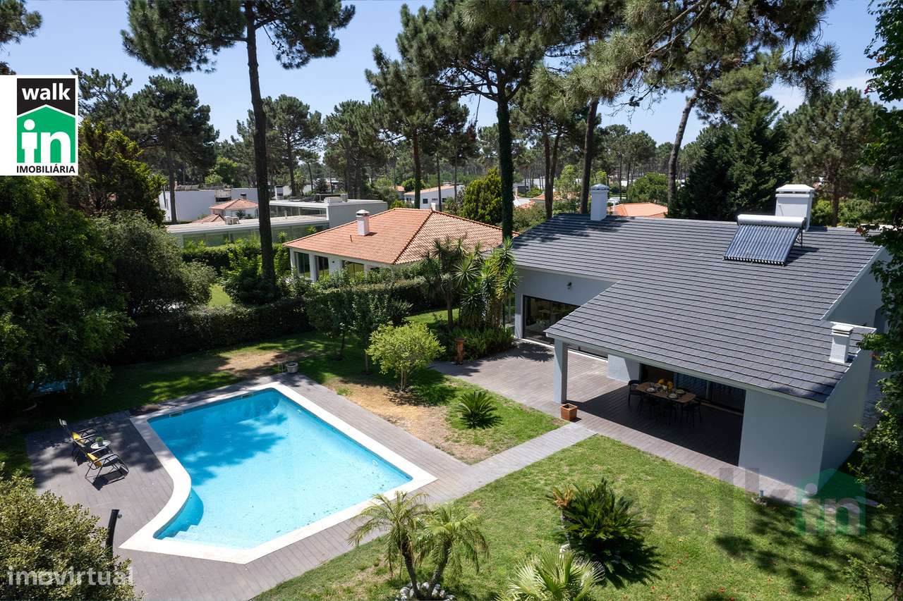 Moradia Térrea de Luxo V4 com Piscina na Herdade da Aroeira-4