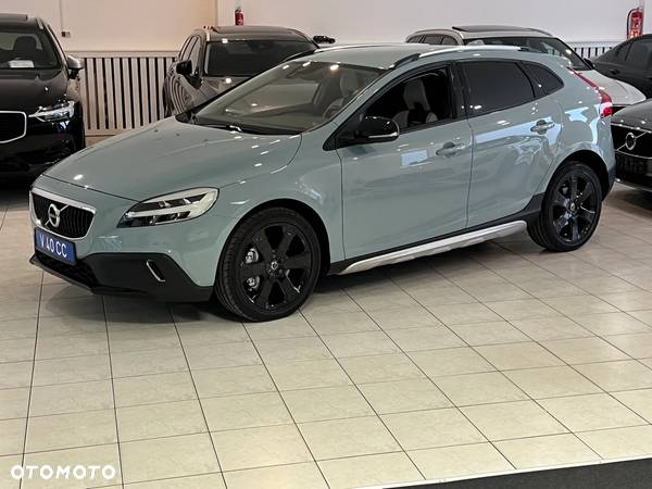 Volvo V40 CC D3 Drive-E SCR Dynamic Edition - 4