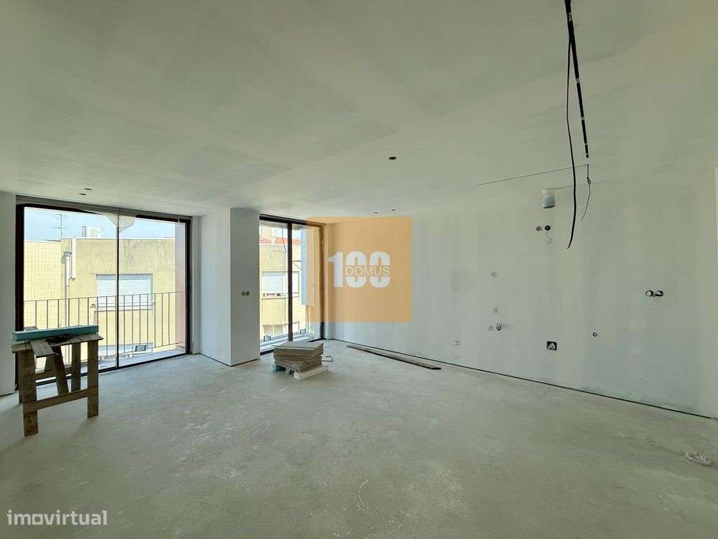 T2 com varanda - Capelo Residences-13