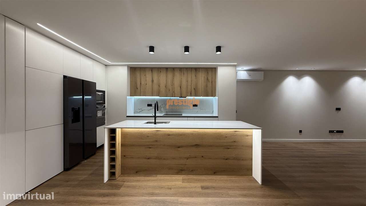 Apartamento T2 Venda em Merelim (São Pedro) e Frossos,Braga-0