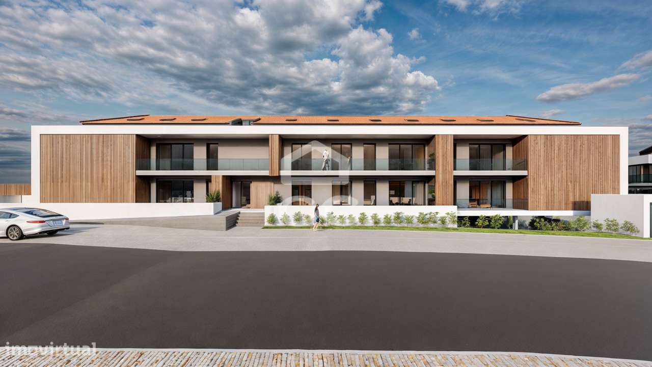 Apartamento T3 com terraço e um logradouro com 157m2, em construção em-10
