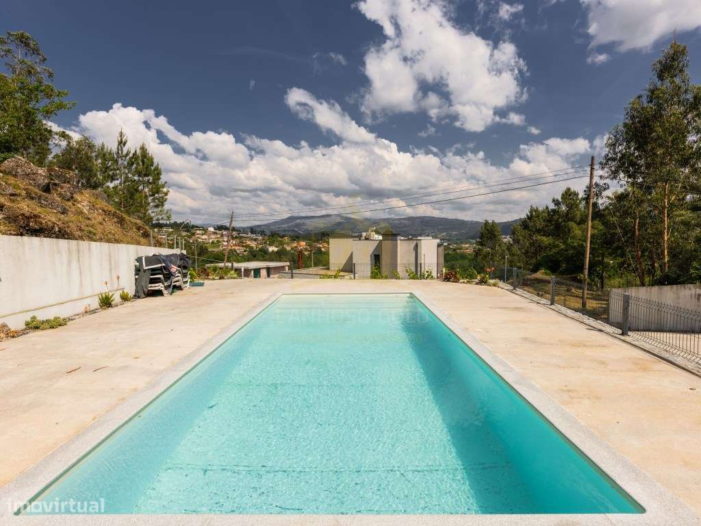 Moradia de Luxo Exclusiva de Arquitetura Moderna-37