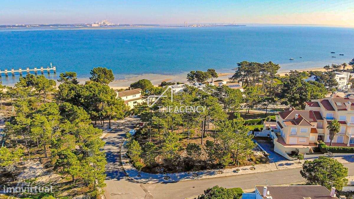 Terreno com Projecto Aprovado para Moradia de Luxo T4/T5 com Piscina - - Grande imagem: 3/22