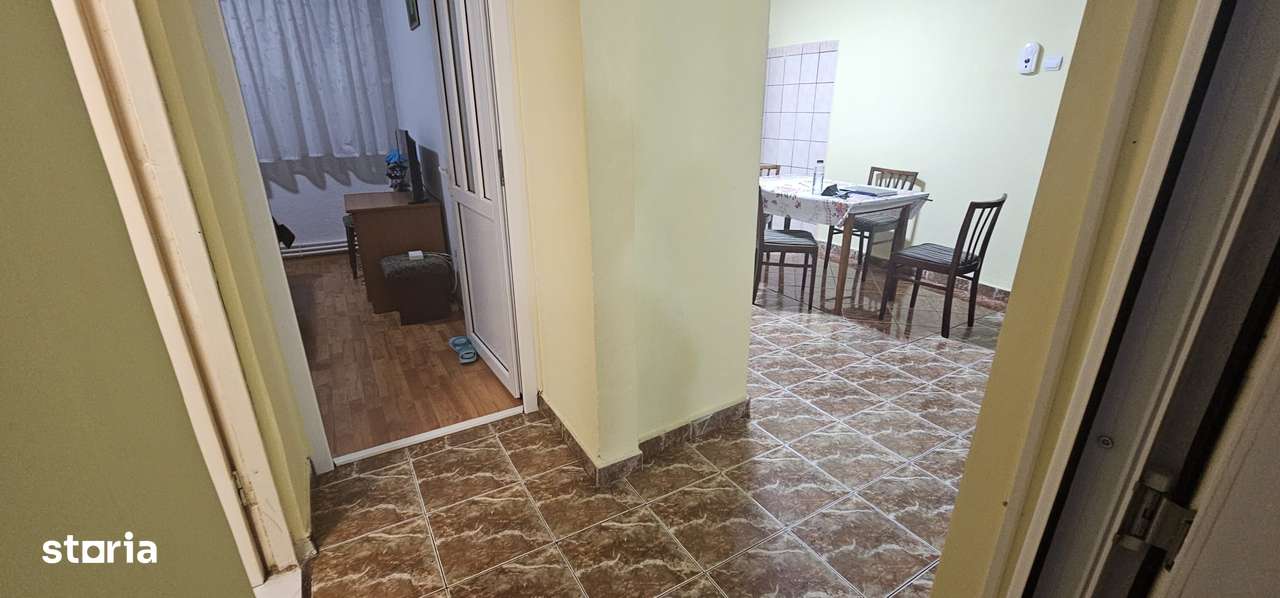 Poarta 6/3 camere /parter inalt - Imagine principală: 2/7