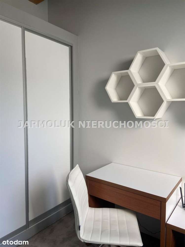 Kompaktowe, funkcjonalne do zamieszkania-7