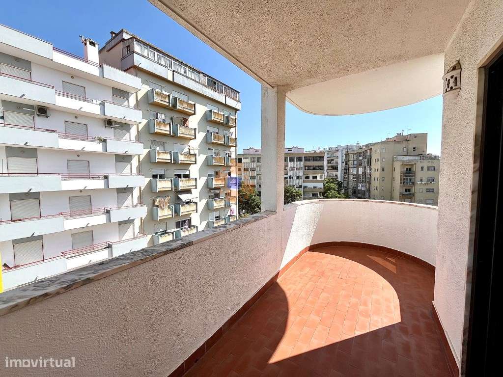 Apartamento T3 no coração do Feijó - Grande imagem: 5/29