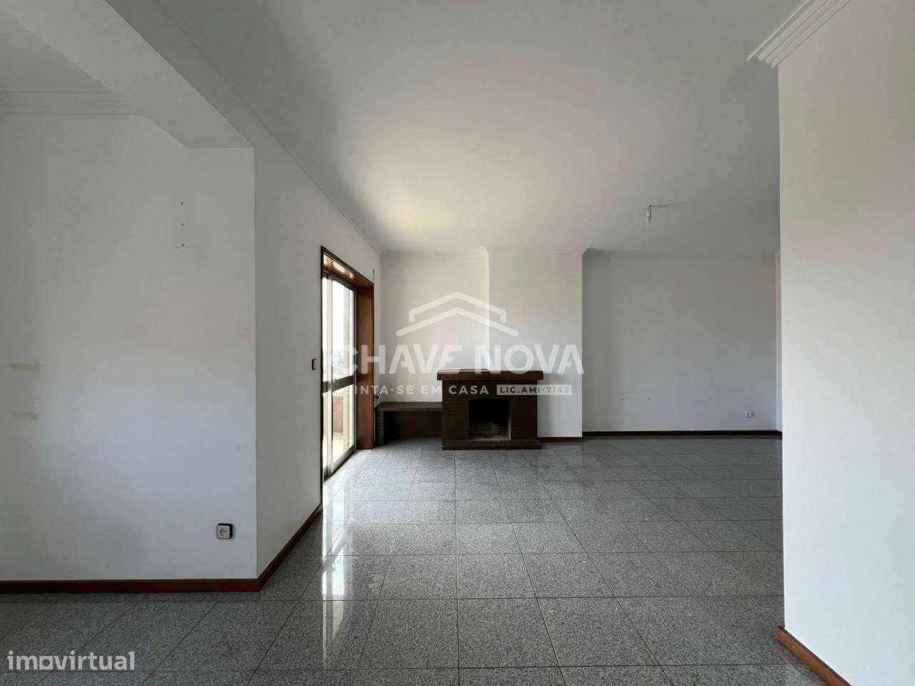 T4 c/ Lugar de Garagem em Canidelo (Quinta da Bela Vista) - Grande imagem: 5/23