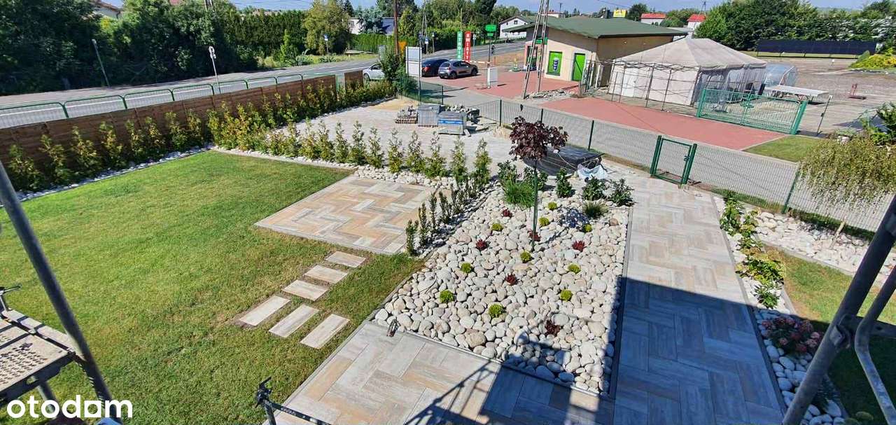 Nowoczesne mieszkanie z ogródkiem i sutereną – Chełm Śląski-5