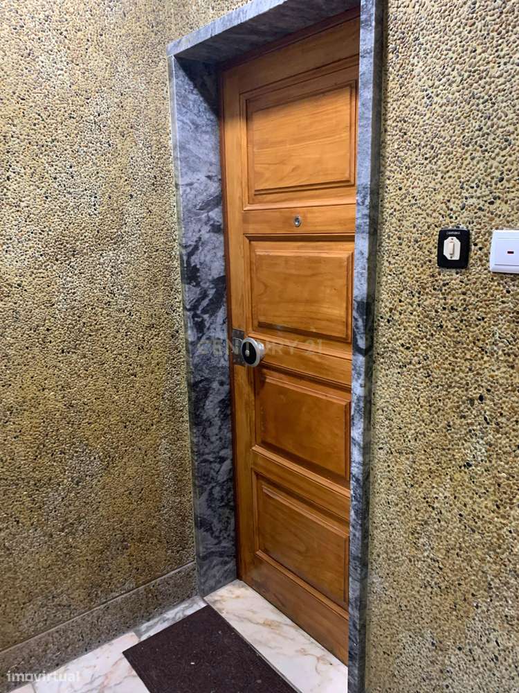 Apartamento T4 para Remodelação Total em Arroios – Rua Pascoal de Melo - Grande imagem: 3/11