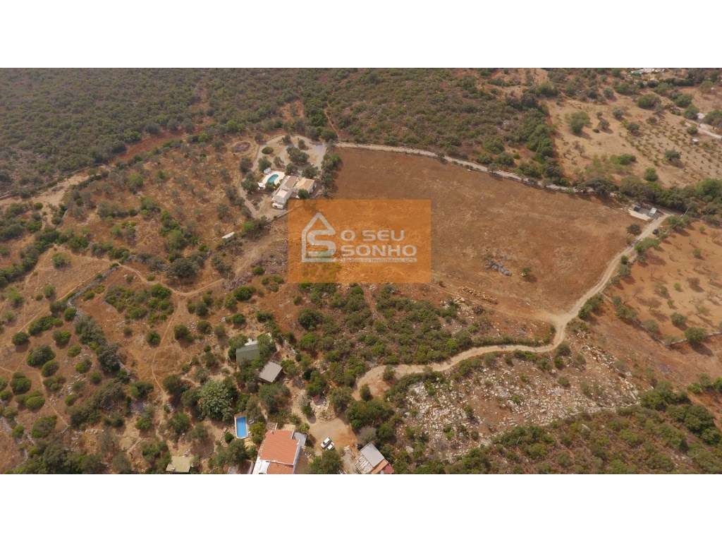 Terreno Rústico de 37.580m² em Zona Tranquila com Furo de Água - Grande imagem: 4/10