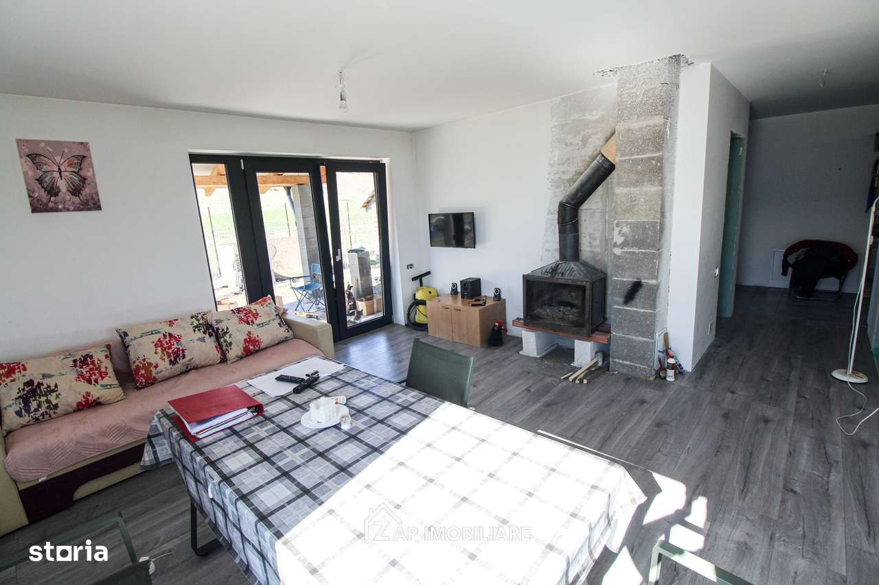 Casă 6 camere –195 mp utili –  P+M  Nazna – teren 644 mp-11