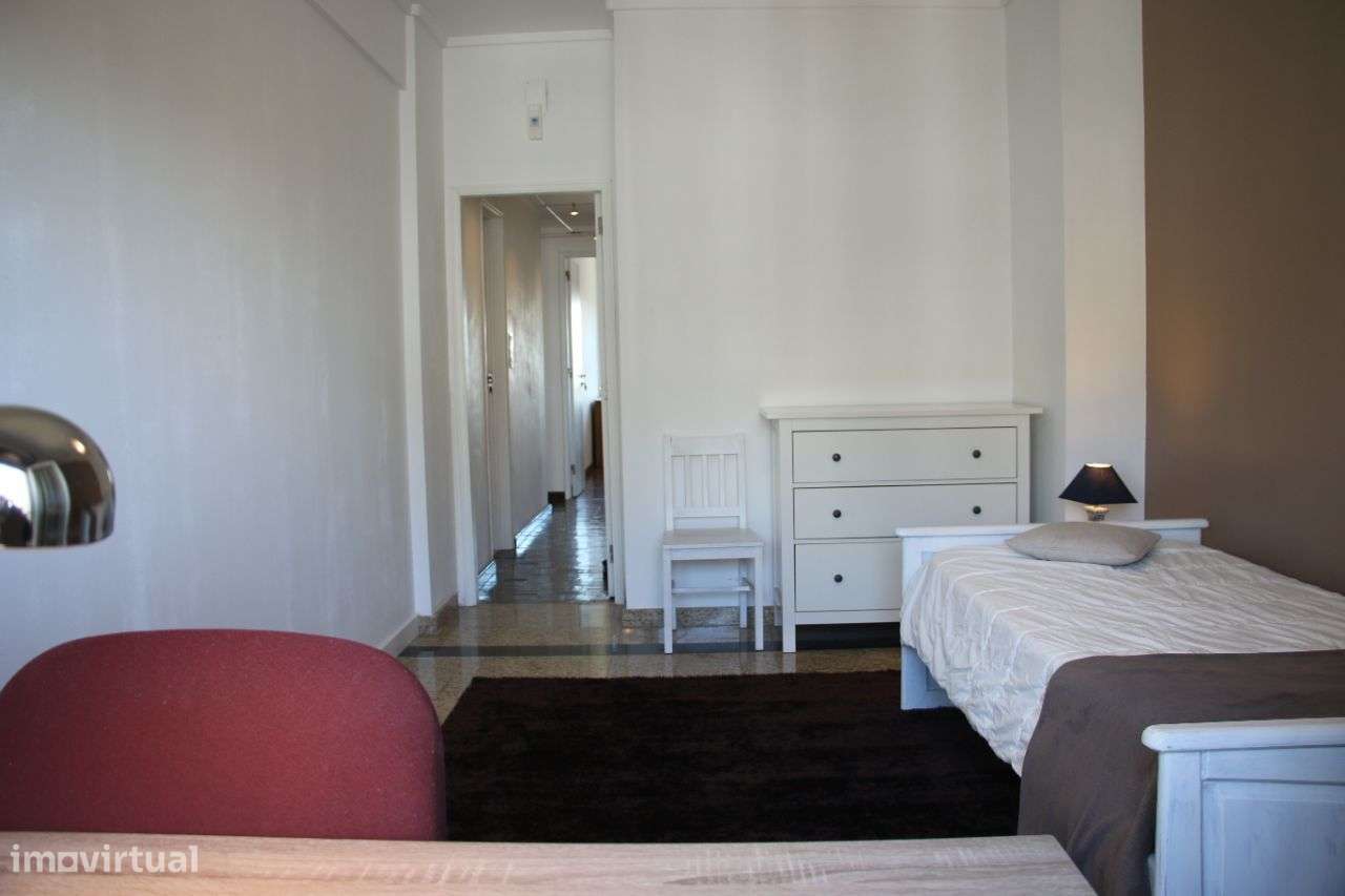 T4 (T5) , Vistas, 2 Elevadores - Centro Carnaxide-25