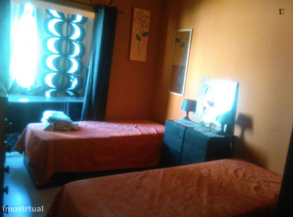 Quarto - localizado em Lisbon - Grande imagem: 3/10