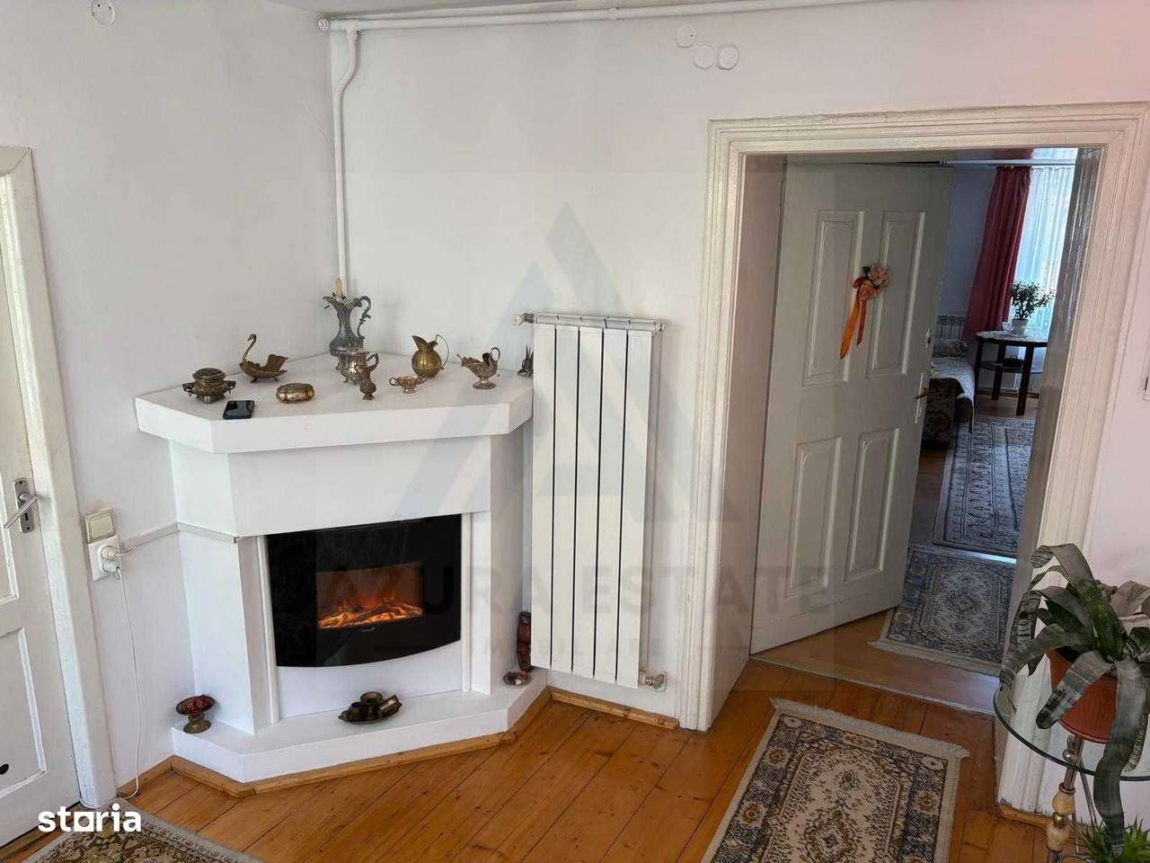 Casa 3 camere etaj si pivnita cu teren 200 mp in zona Centrul Istoric - Imagine principală: 4/14