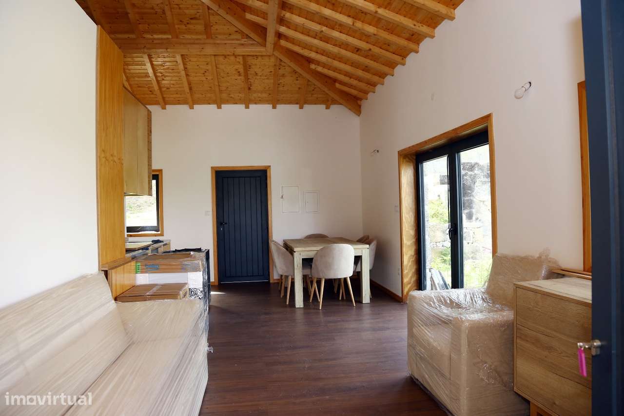 Moradia Isolada T2 Venda em Lustosa e Barrosas (Santo Estêvão),Lousada-7