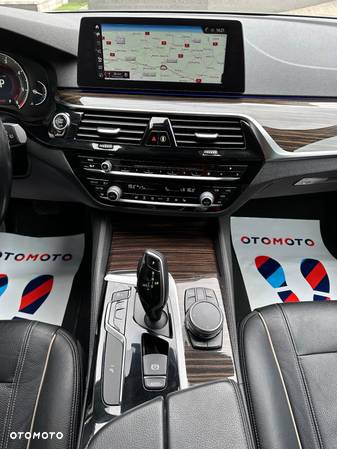 BMW Seria 5 520d Touring Luxury Line - 23