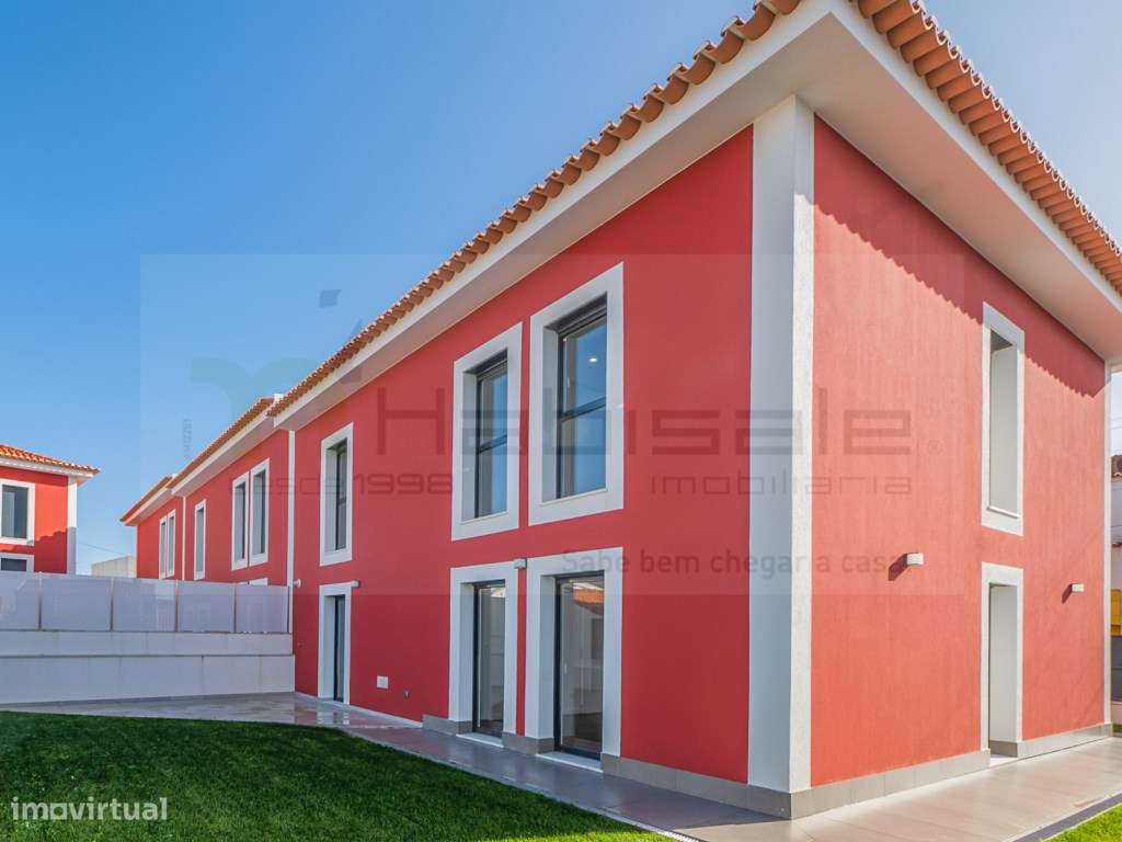 Moradia T3, situada em Areia Cascais, a curta distância da praia do...-38