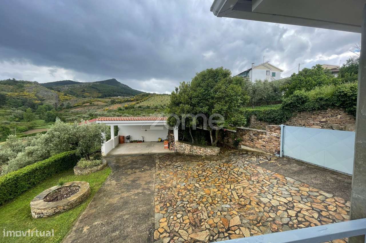 Quinta com Moradia V3 de 2 Pisos, Garagem e Olival – São Pedro, Vei...-18