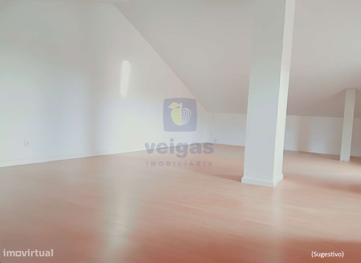 Moradia térrea isolada T3 em Vila Cã, Pombal, com sótão e terreno com-18