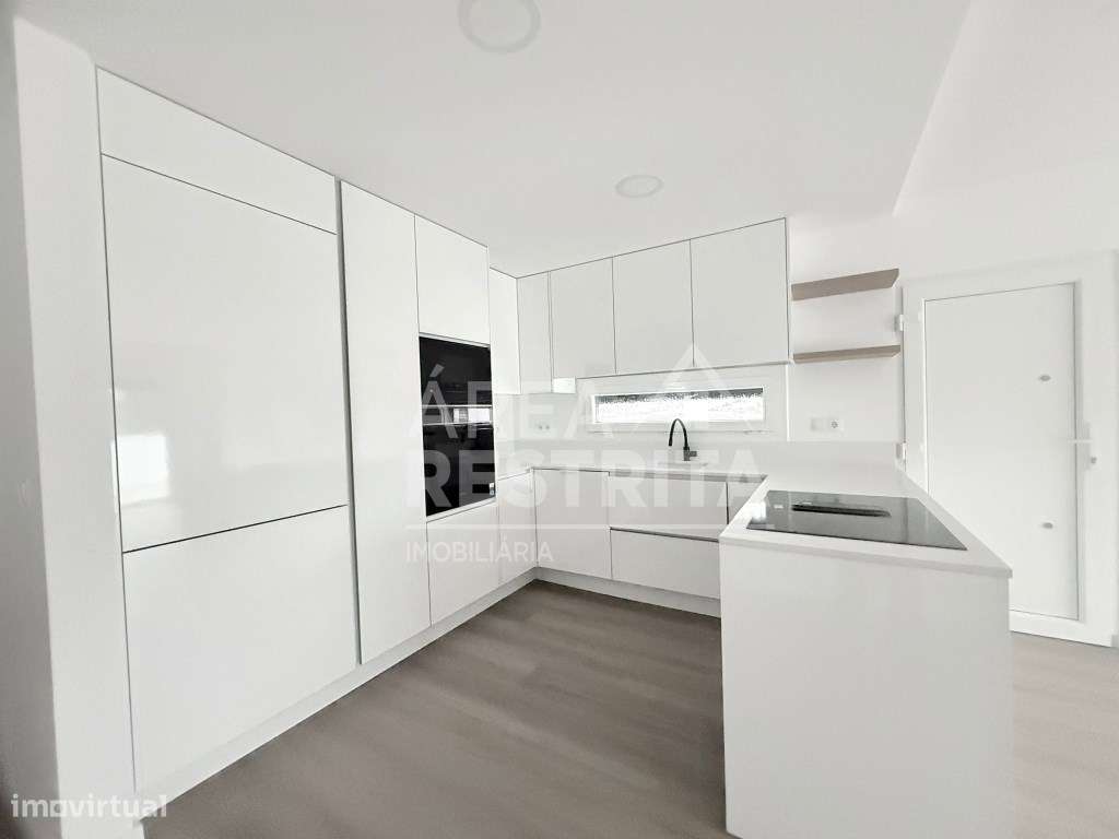 Moradia Térrea Isolada T3 + 1 em Pinhal General Fernão Ferro - Grande imagem: 5/15