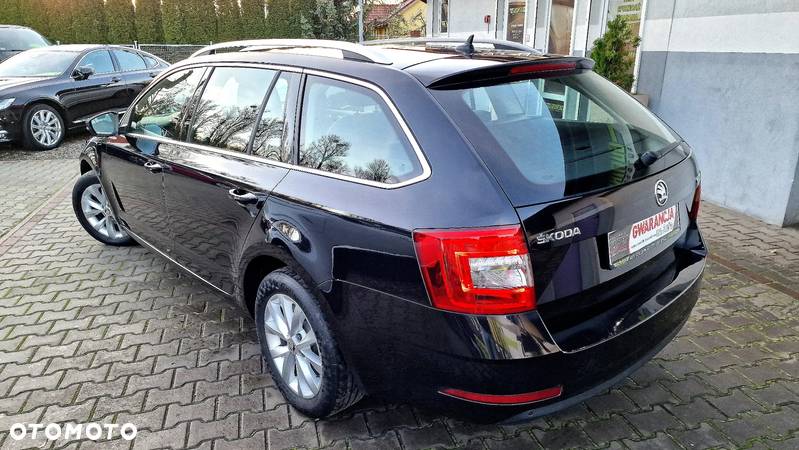 Skoda Octavia 1.6 TDI Premium Edition - 8