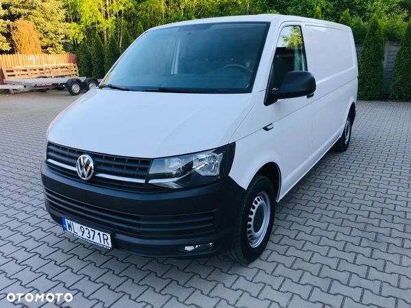 Volkswagen Transporter - 1