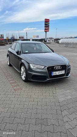 Audi A3 2.0 TDI Sportback (clean diesel) quattro S tronic S line Sportpaket - 4