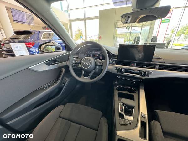 Audi A4 35 TFSI mHEV Advanced S tronic - 17