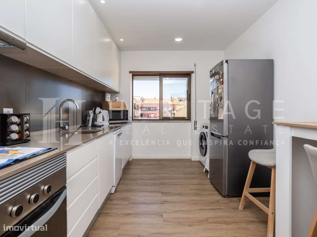 Apartamento T3 Remodelado com Suíte Baixa da Banheira-9
