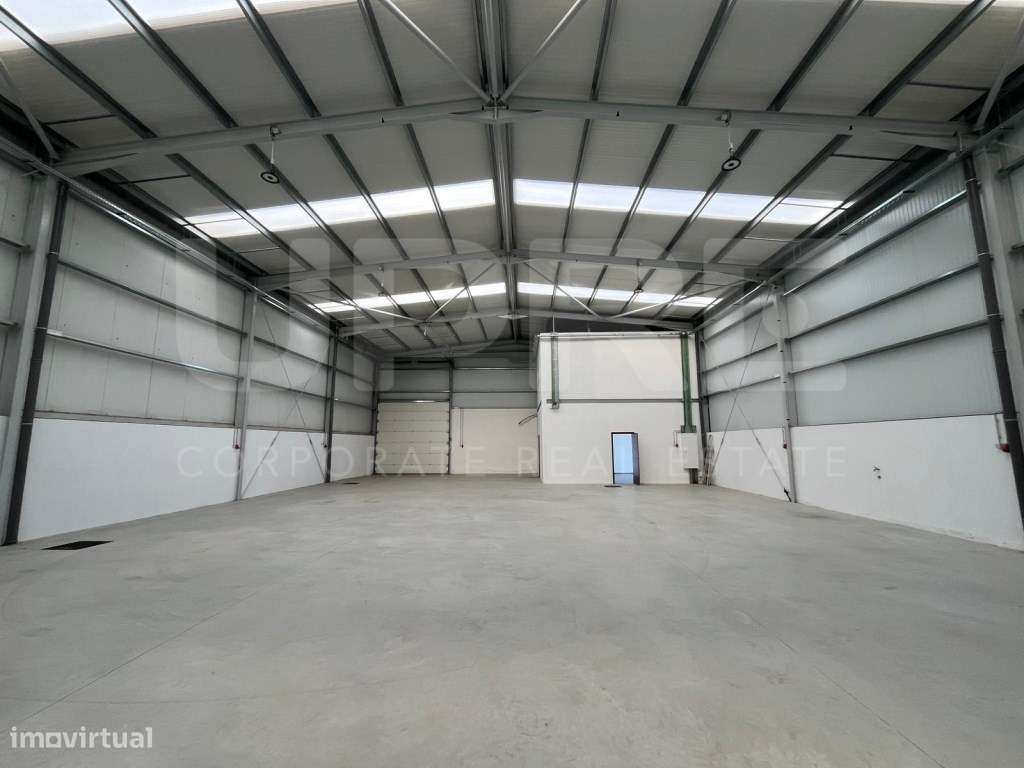 Armazém | ARRENDA | VILA DO CONDE (ZI AVELEDA) - Grande imagem: 3/6