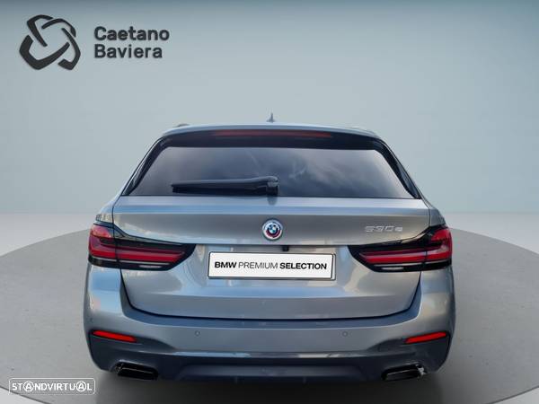 BMW 530 e Pack 50 anos M - 38