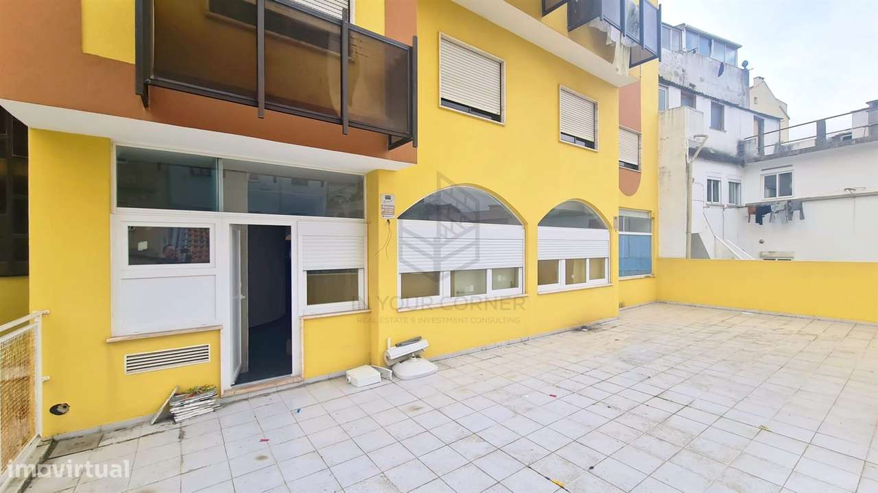 T2 em Conversão com Logradouro e Garagem Privativa – Oportunidade na A-16