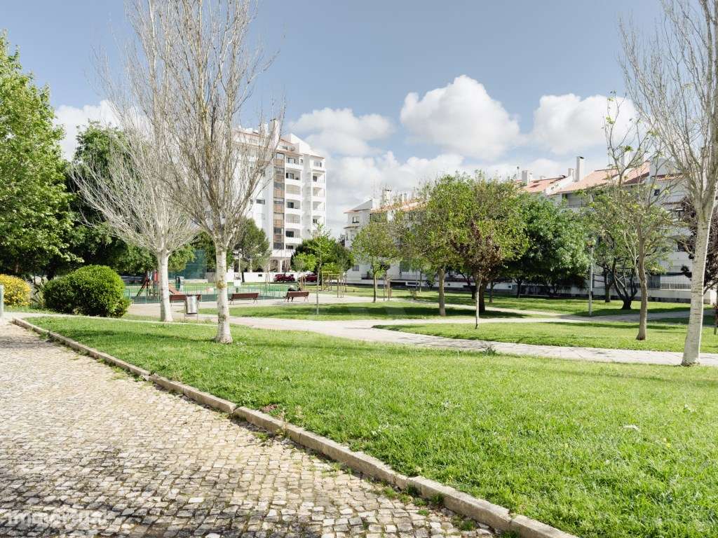 Apartamento T3 em Cascais com Garagem-28
