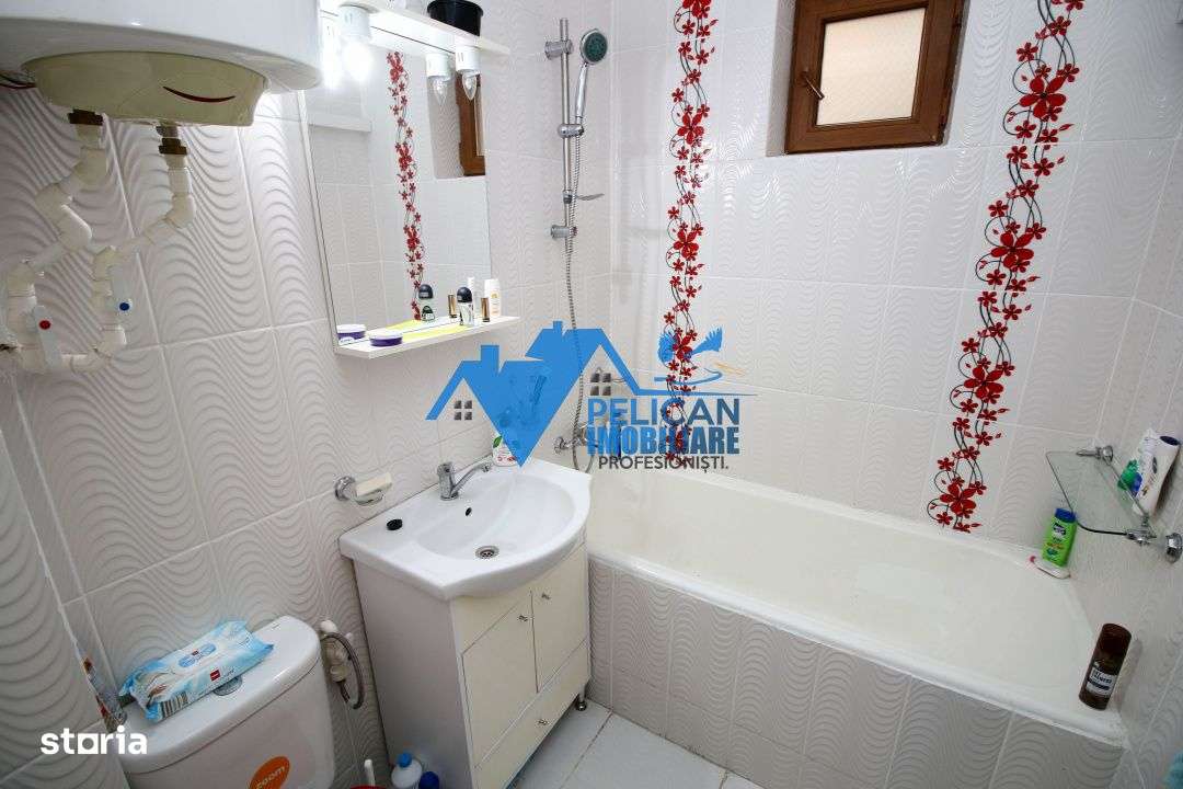 Vest, U-uri, 3 camere, decomandat, renovat-5