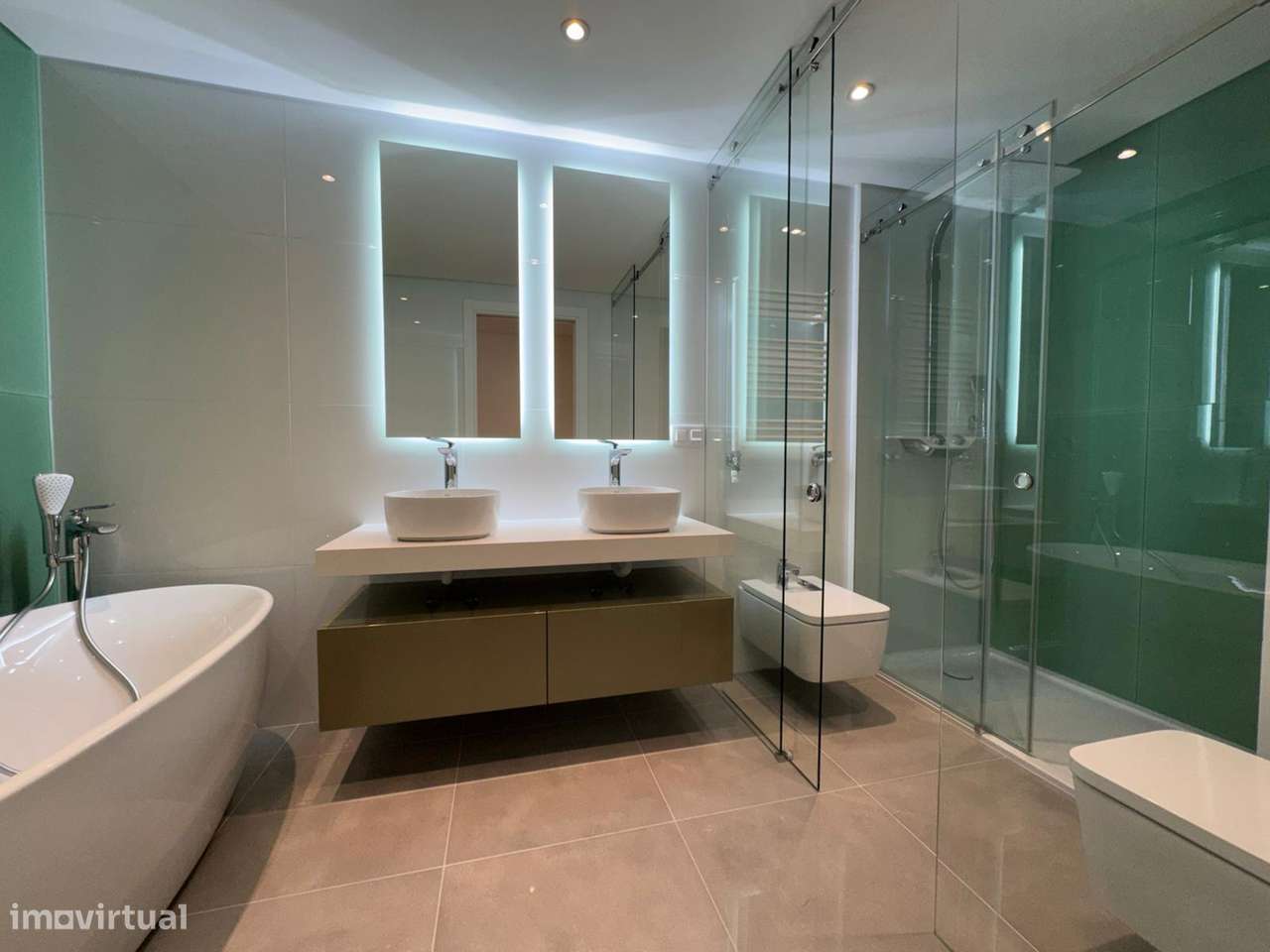 Apartamento T3 c/ vista rio-13