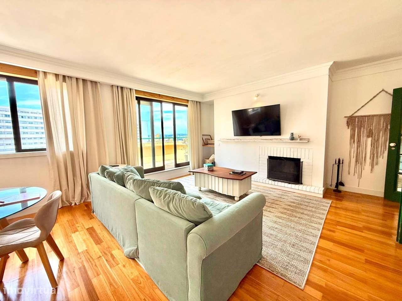 Apartamento T2 MOBILADO, no último piso, em Soares dos Reis!-6