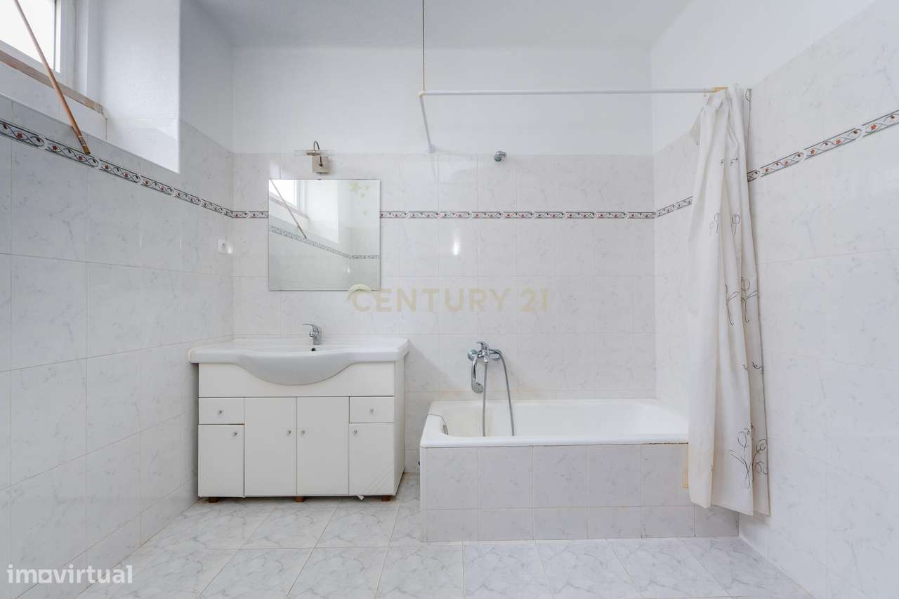 T2 na Rua Dr. Gama Barros 71 Alvalade, Lisboa-15