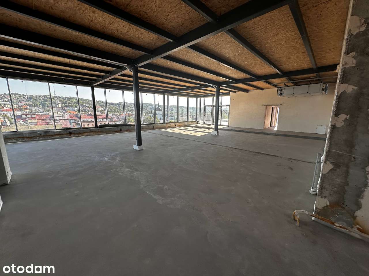 Bar/Restauracja typu rooftopbar z widokiem na cały Przemyśl, 3 maja 27 - Pełny obrazek: 4/15