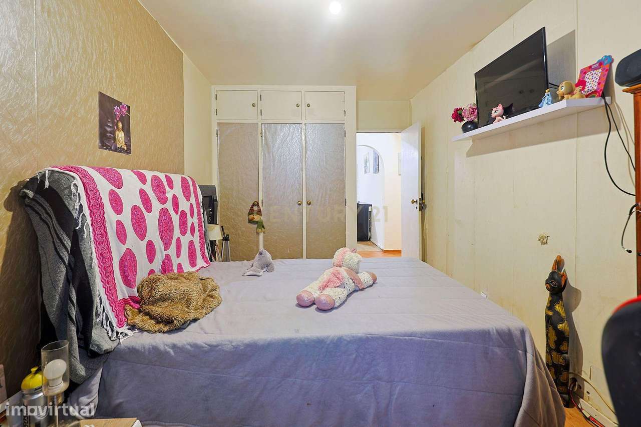 T4 Luminoso em Carcavelos com Amplo Terraço para Momentos Únicos - Grande imagem: 4/25