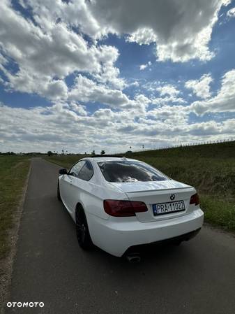 BMW Seria 3 320d DPF Cabrio M Sport Edition - 9