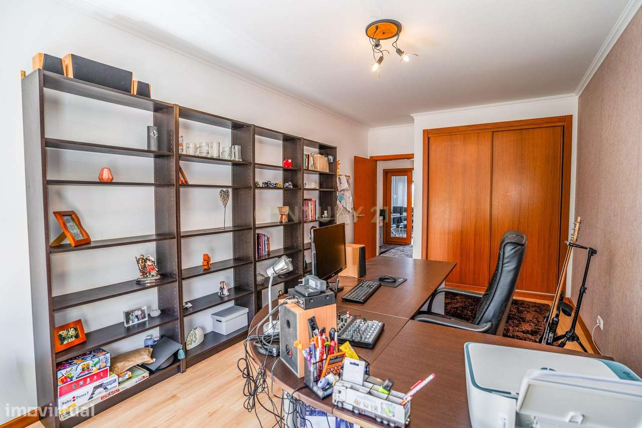 Título : T4 com Garagem Dupla na Cidade Nova – Caldas da Rainha-23