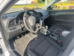 Hyundai Elantra 1.6 Classic Plus - 12