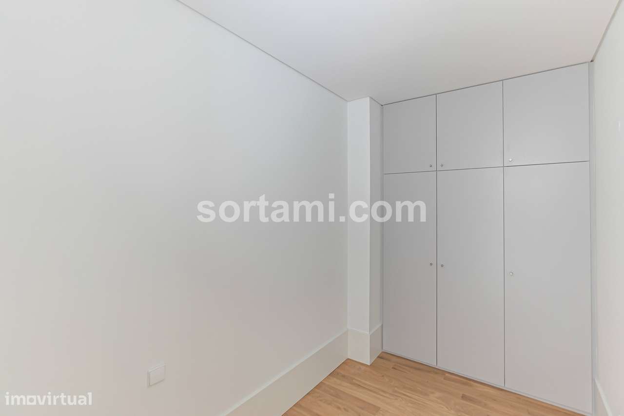 Apartamento T1+1 Venda em Cedofeita, Santo Ildefonso, Sé, Miragaia, Sã-12