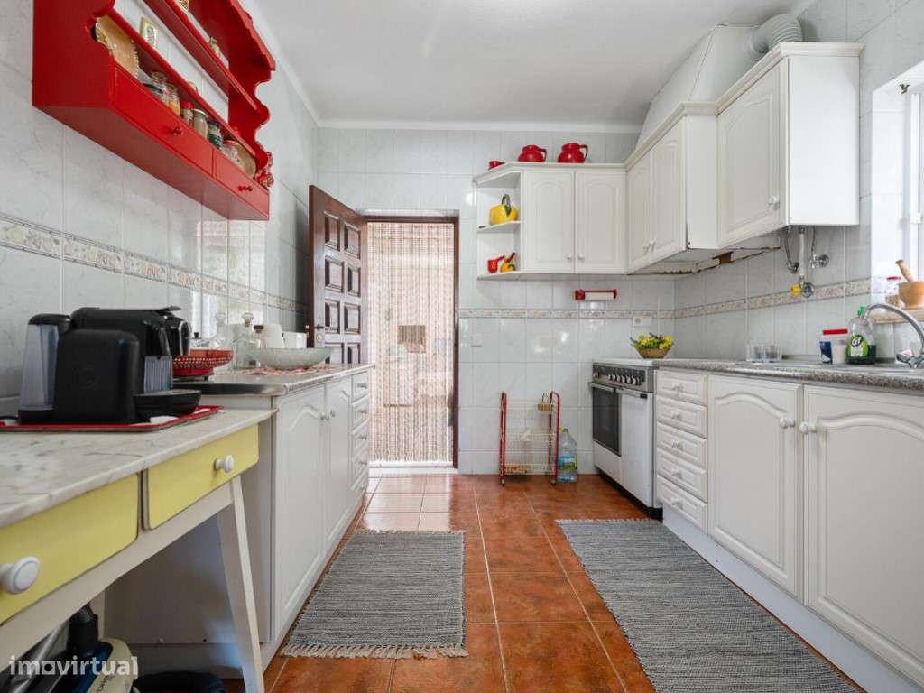 SESIMBRA - ALTO DAS VINHAS - MORADIA ISOLADA, SÓTÃO, ANEXO, PISCINA...-11