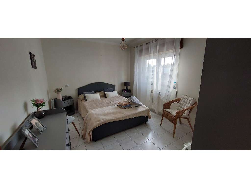 Moradia T4 individual em Vieira de Leiria-9