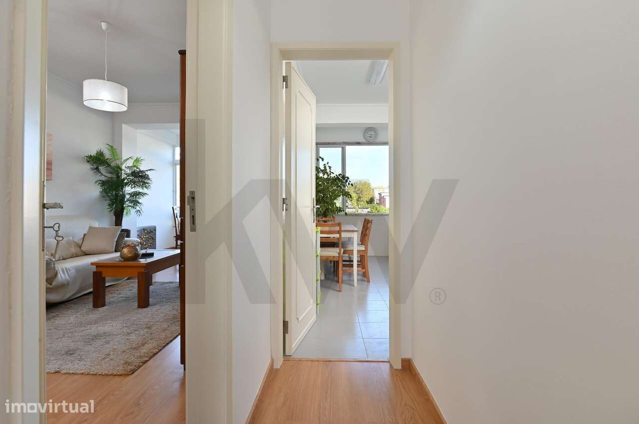 T2 em Oeiras na Rua António Sérgio - Grande imagem: 5/21